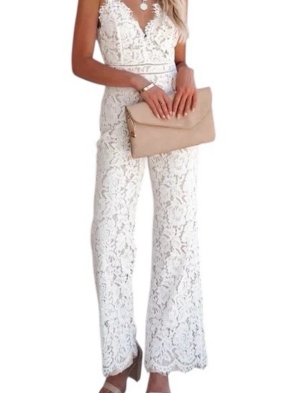 Aakaa White Lace V-Neck Sleeveless Jumpsuit